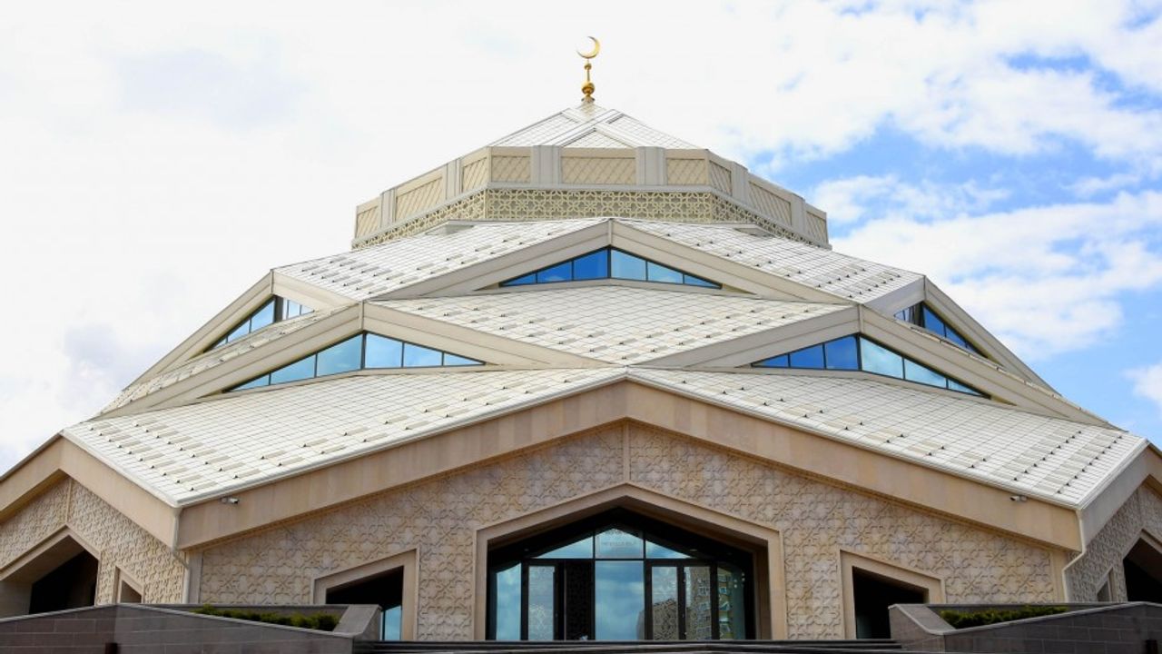 Экскурсия «Мир религии в Казахстане» (Группа 15 человек) — 4 часа